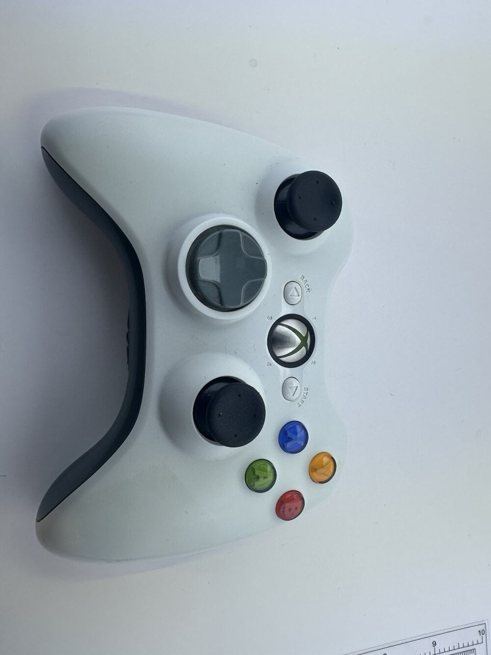 Official Microsoft Xbox 360 White Wireless Controller Authentic OEM New Thumb St